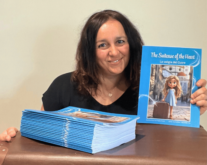 Mrs Ciaociao presenting her book